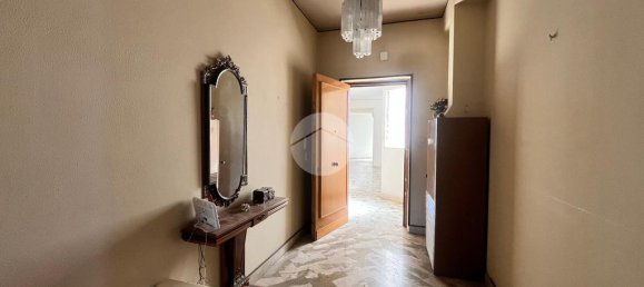 5 bedrooms Apartment in Palermo, Italy No. 322172 3