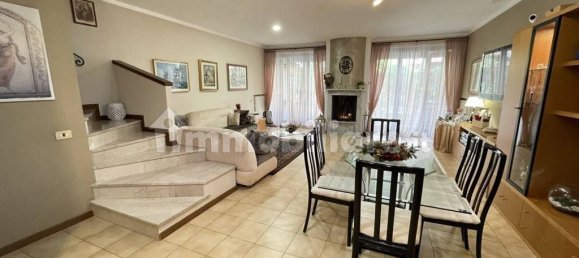 Casa de 3 dormitorios en Rovato, Italy No. 270440 8