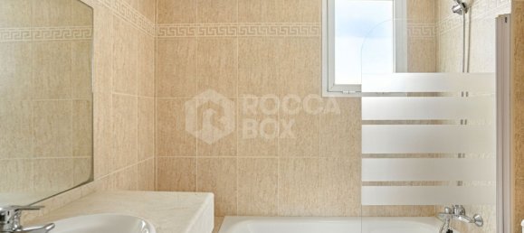 3 bedrooms Penthouse in Marbella, Spain No. 175943 12