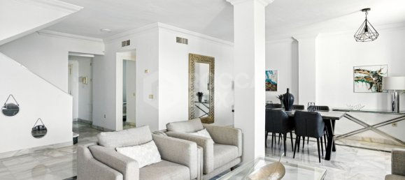 3 bedrooms Penthouse in Marbella, Spain No. 175943 20