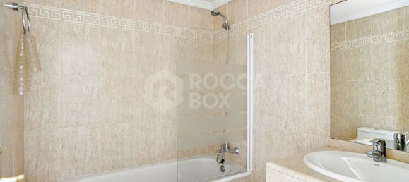 3 bedrooms Penthouse in Marbella, Spain No. 175943 25