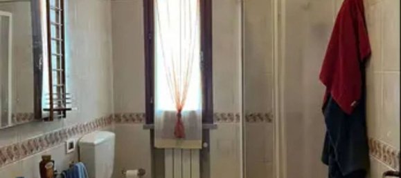 3-salle Appartement à Montespertoli, Italy No. 228900 6