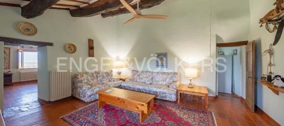 5 bedrooms House in Paciano, Italy No. 64941 8