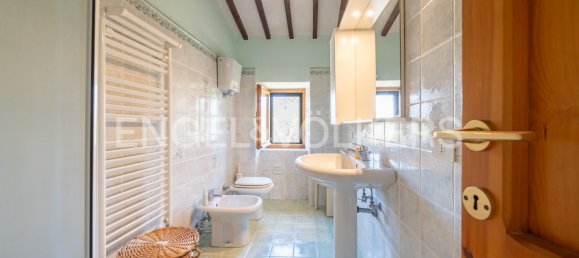 5 bedrooms House in Paciano, Italy No. 64941 21