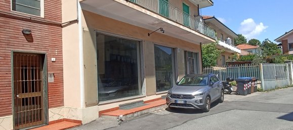 Коммерческая недвижимость 700м² в Риволи, Италия № 375251 5