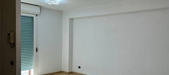 1 Schlafzimmer Wohnung in Rome, Italy, Nr. 279374 3