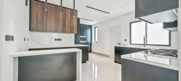 5 bedrooms Warehouse in Jumeirah Park, UAE No. 105963 7