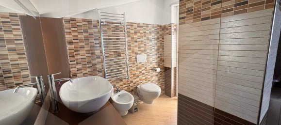 Casa de 3 divisões em Vasto, Italy N.º 32245 30