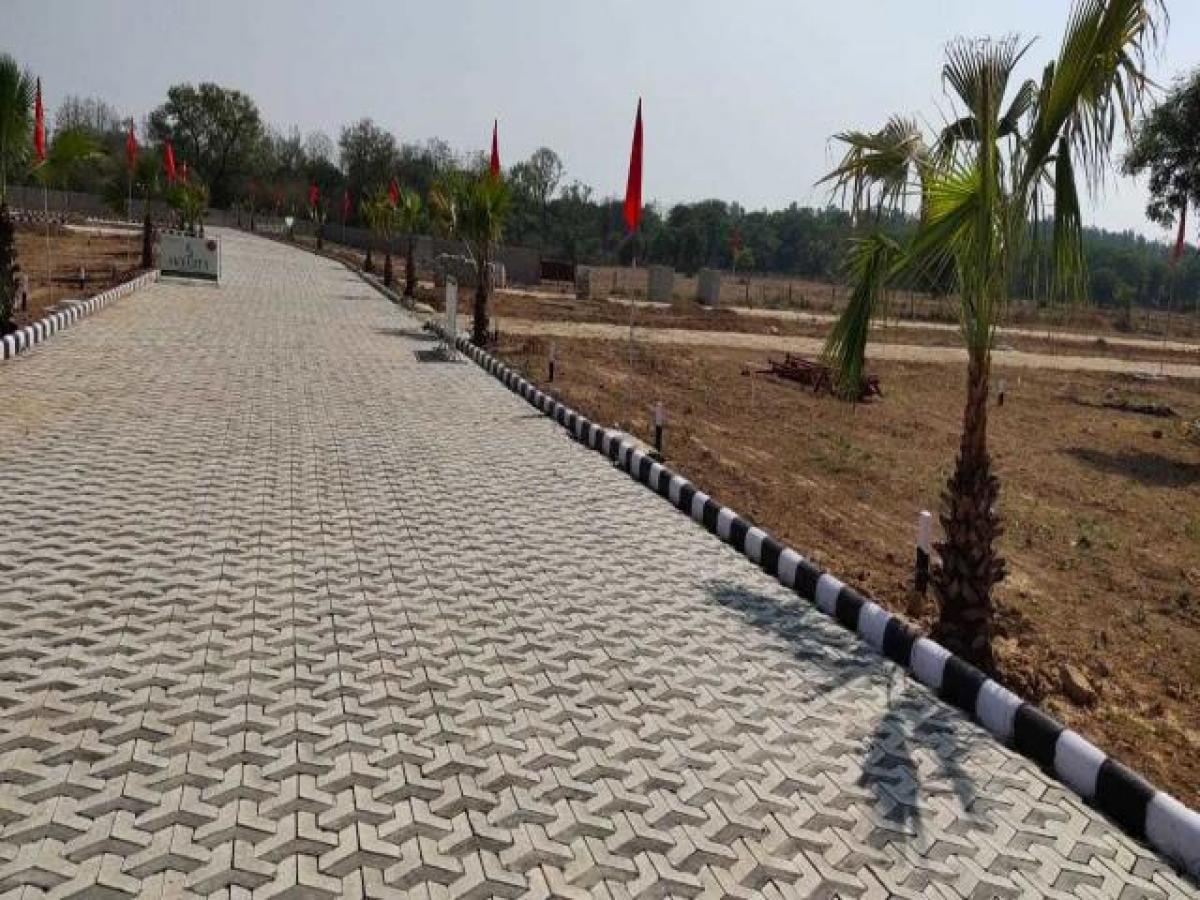  Land in Chandigarh, India No. 35842