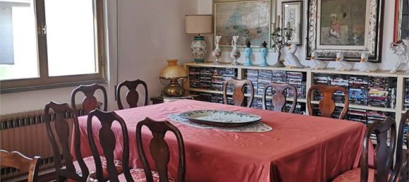 8-salle Appartement à Viareggio, Italy No. 92504 3