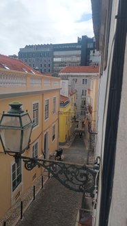  بناية في Lisbon, Portugal 170متر مربع رقم 120680