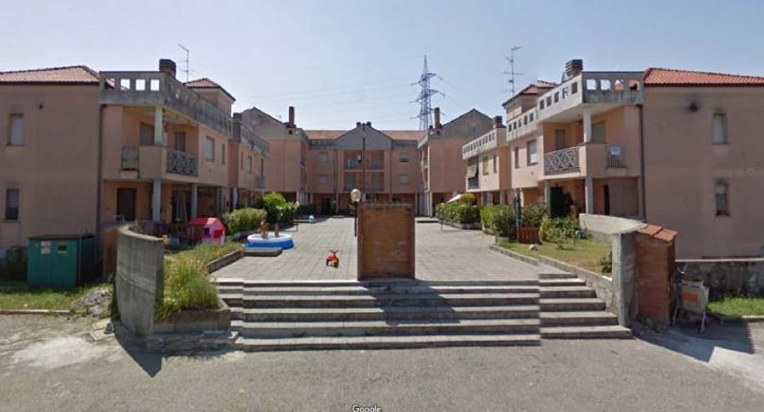 3 rooms Apartment in Robecchetto con Induno, Italy No. 59929