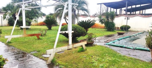 Villa de 10 habitaciónes en Marigliano, Italy No. 8794 9