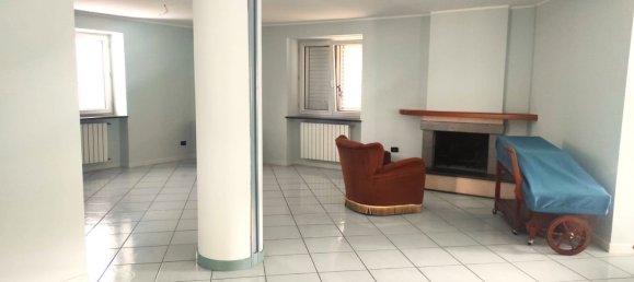 Villa de 10 habitaciónes en Marigliano, Italy No. 8794 14