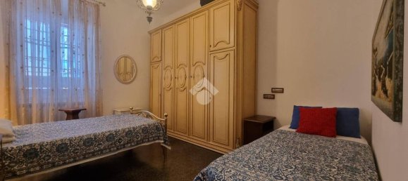 Квартира с 2 спальнями в Генуя, Италия № 233605 7