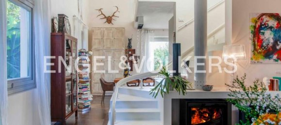 4 bedrooms Villa in La Morra, Italy No. 109128 2