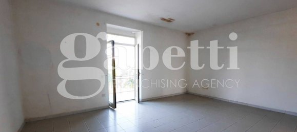 3 bedrooms Villa in Giugliano in Campania, Italy No. 101764 16