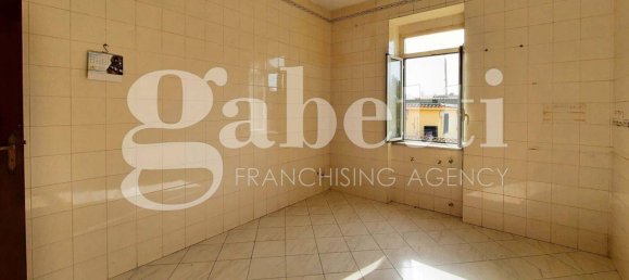 3 bedrooms Villa in Giugliano in Campania, Italy No. 101764 11