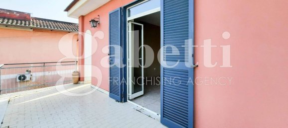 3 bedrooms Villa in Giugliano in Campania, Italy No. 101764 36