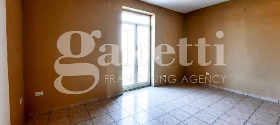 3 bedrooms Villa in Giugliano in Campania, Italy No. 101764 35