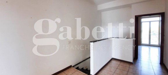 3 bedrooms Villa in Giugliano in Campania, Italy No. 101764 21