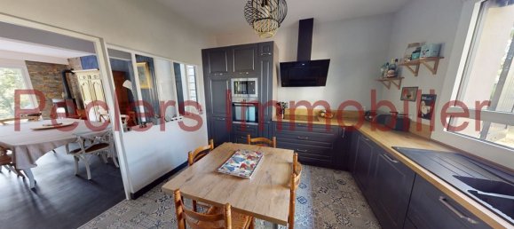 Casa de 6 dormitorios en Eure-et-Loir, France No. 228166 2