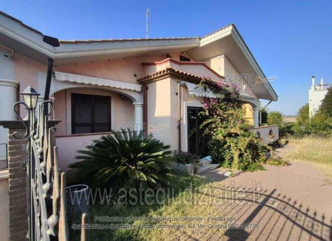 11 rooms House in Ardea, Italy No. 12459