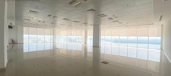 Oficina en Ras Al Khaimah, UAE 185.8 m² No. 94671 9