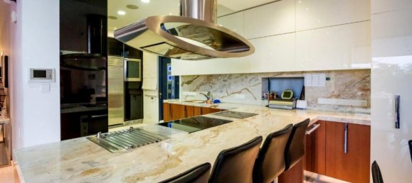 7 bedrooms Villa in Nicosia, Cyprus No. 1873 10