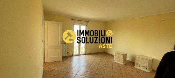 6 rooms House in Bianzè, Italy No. 13352 9