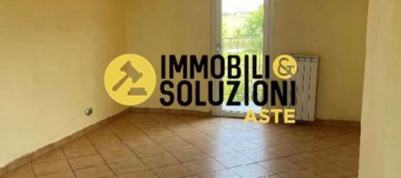 6 rooms House in Bianzè, Italy No. 13352 5