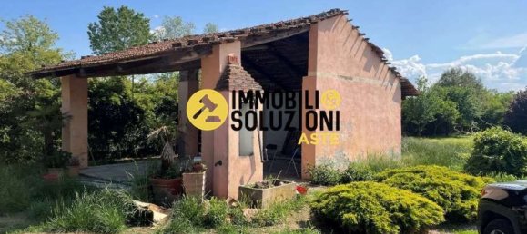 6 rooms House in Bianzè, Italy No. 13352 3