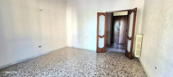 2غرفة شقة في Bari, Italy رقم 293342 16