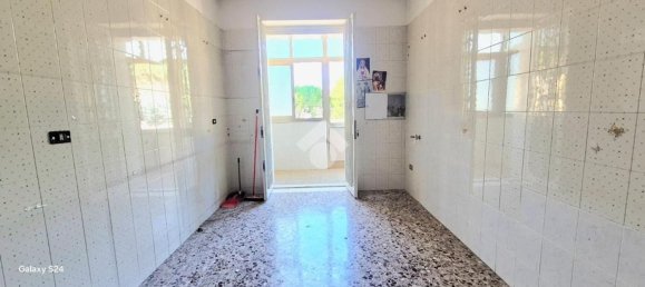 2غرفة شقة في Bari, Italy رقم 293342 10