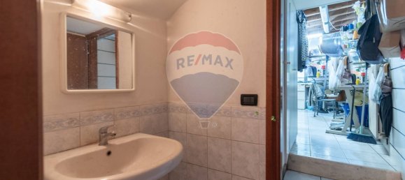 عقار تجاري في Brescia, Italy 53متر مربع رقم 362871 10