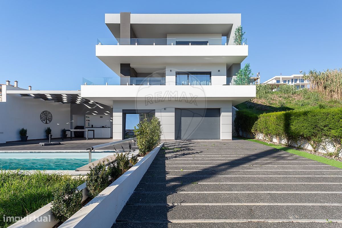 3 bedrooms House in Ericeira, Portugal No. 165682