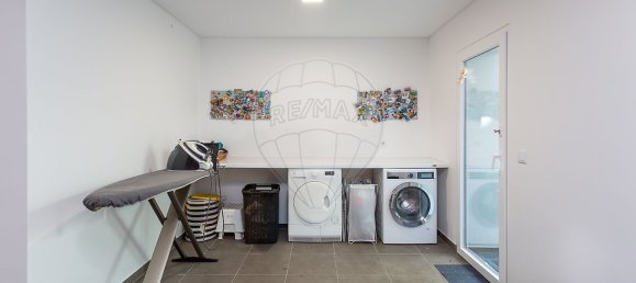 3 bedrooms House in Ericeira, Portugal No. 165682 5