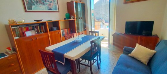 3 rooms Apartment in Turin, Italy No. 305499 3