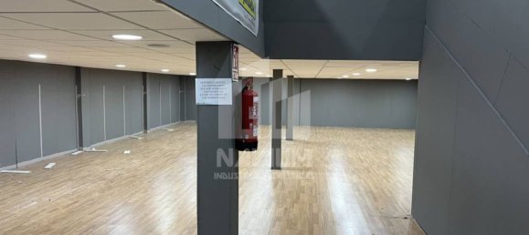 1721m² Commercial property in Fuenlabrada, Spain No. 191148 4