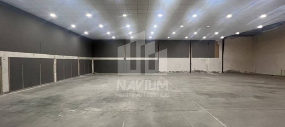 1721m² Commercial property in Fuenlabrada, Spain No. 191148 3