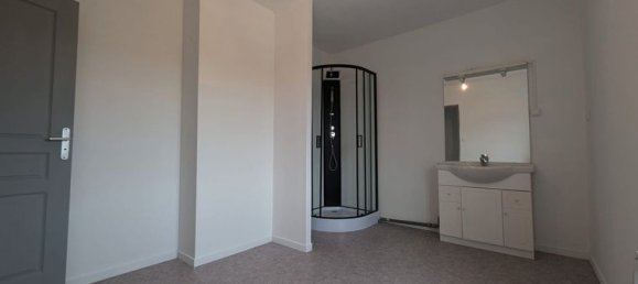 5 bedrooms House in Isbergues, France No. 310362 7