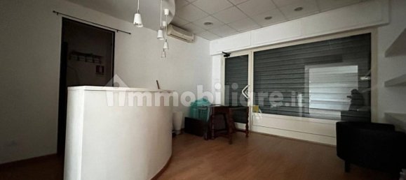 2 rooms Commercial property in Rome, Italy No. 217928 22