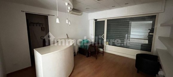 2 rooms Commercial property in Rome, Italy No. 217928 11