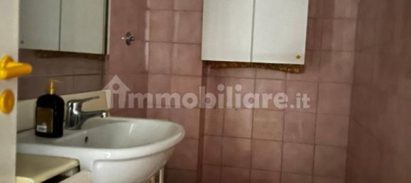 2 rooms Commercial property in Rome, Italy No. 217928 4