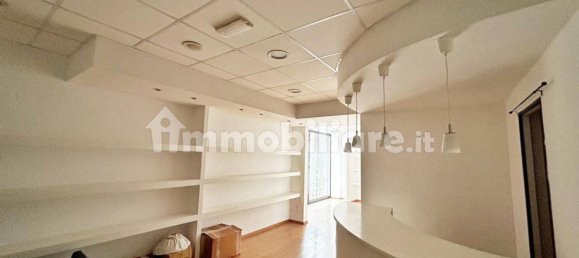 2 rooms Commercial property in Rome, Italy No. 217928 14