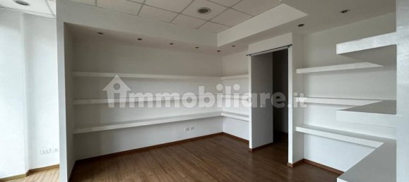 2 rooms Commercial property in Rome, Italy No. 217928 25
