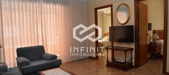 Apartamento de 4 dormitorios en Alcalá de Henares, Spain No. 136954 32