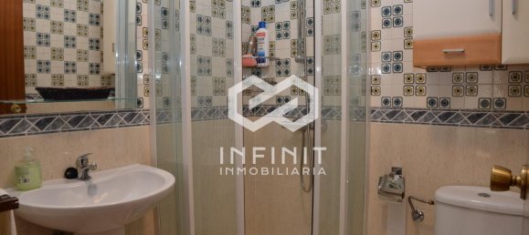 Apartamento de 4 dormitorios en Alcalá de Henares, Spain No. 136954 2