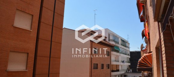 Apartamento de 4 dormitorios en Alcalá de Henares, Spain No. 136954 38