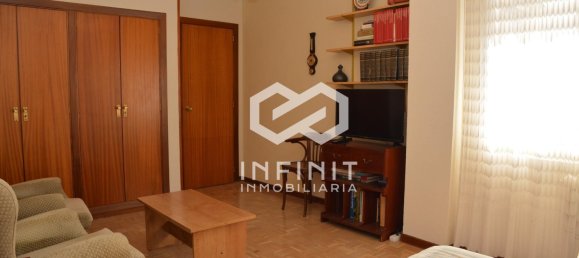 Apartamento de 4 dormitorios en Alcalá de Henares, Spain No. 136954 49